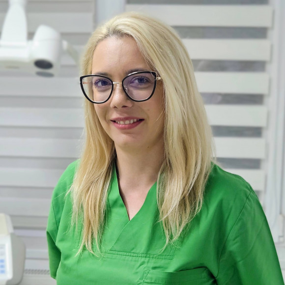 Dr. Arina Balagiu